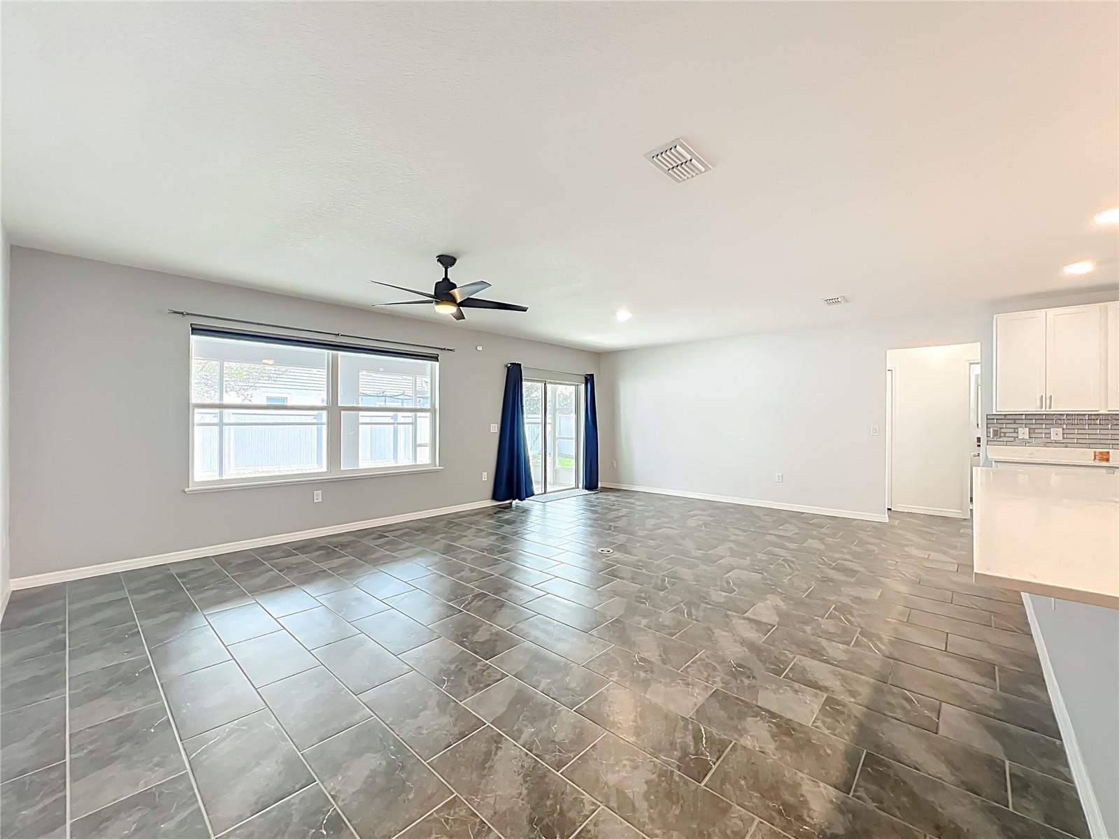 341 LAKE DOE BLVD, APOPKA, FL, 32703