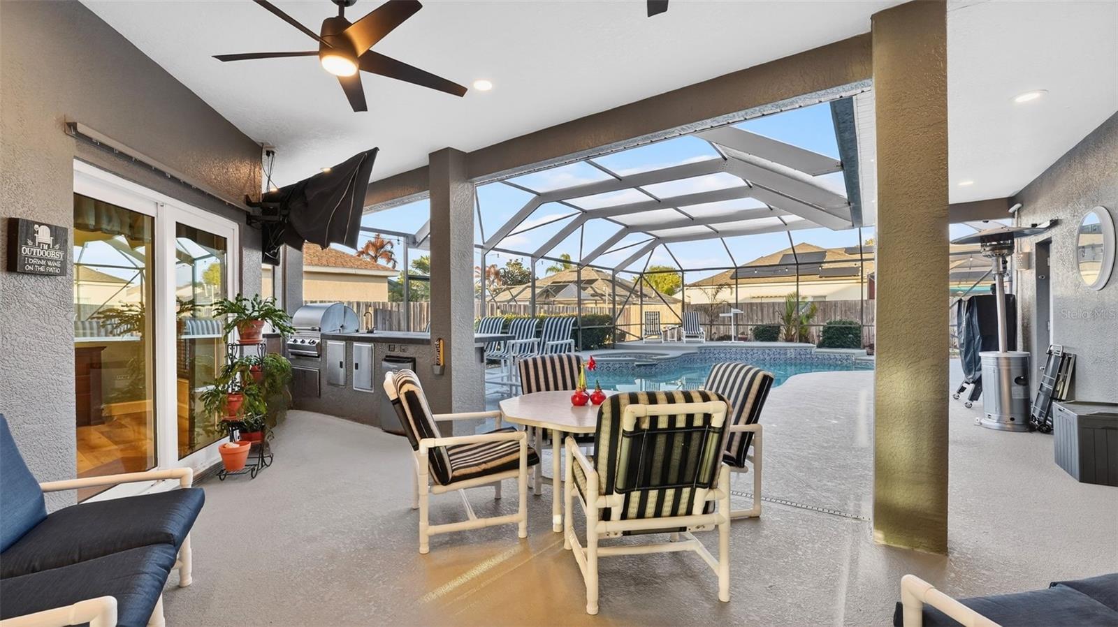 402 STONEHENGE CIR, ROCKLEDGE, FL, 32955
