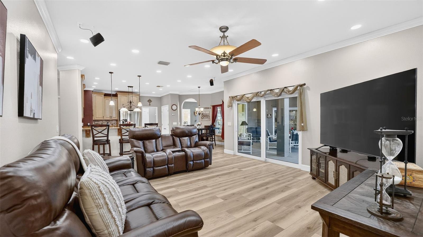 402 STONEHENGE CIR, ROCKLEDGE, FL, 32955