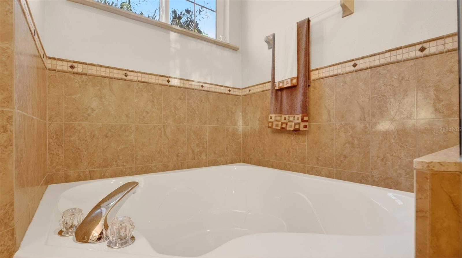 402 STONEHENGE CIR, ROCKLEDGE, FL, 32955