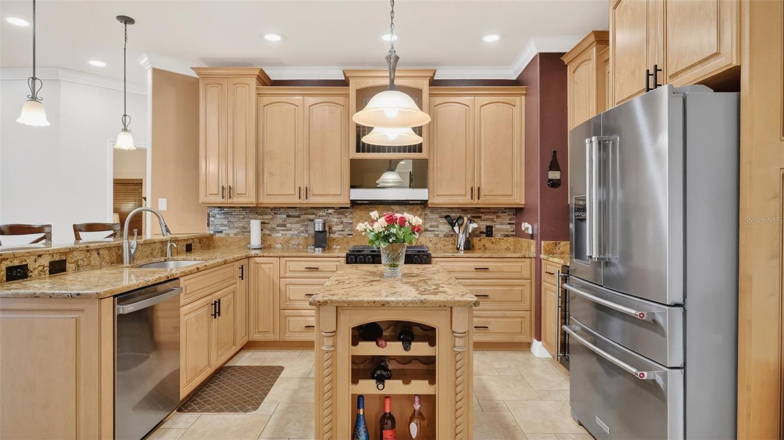 402 STONEHENGE CIR, ROCKLEDGE, FL, 32955