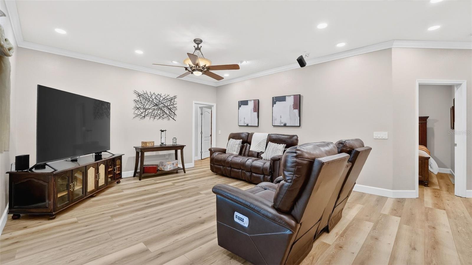 402 STONEHENGE CIR, ROCKLEDGE, FL, 32955