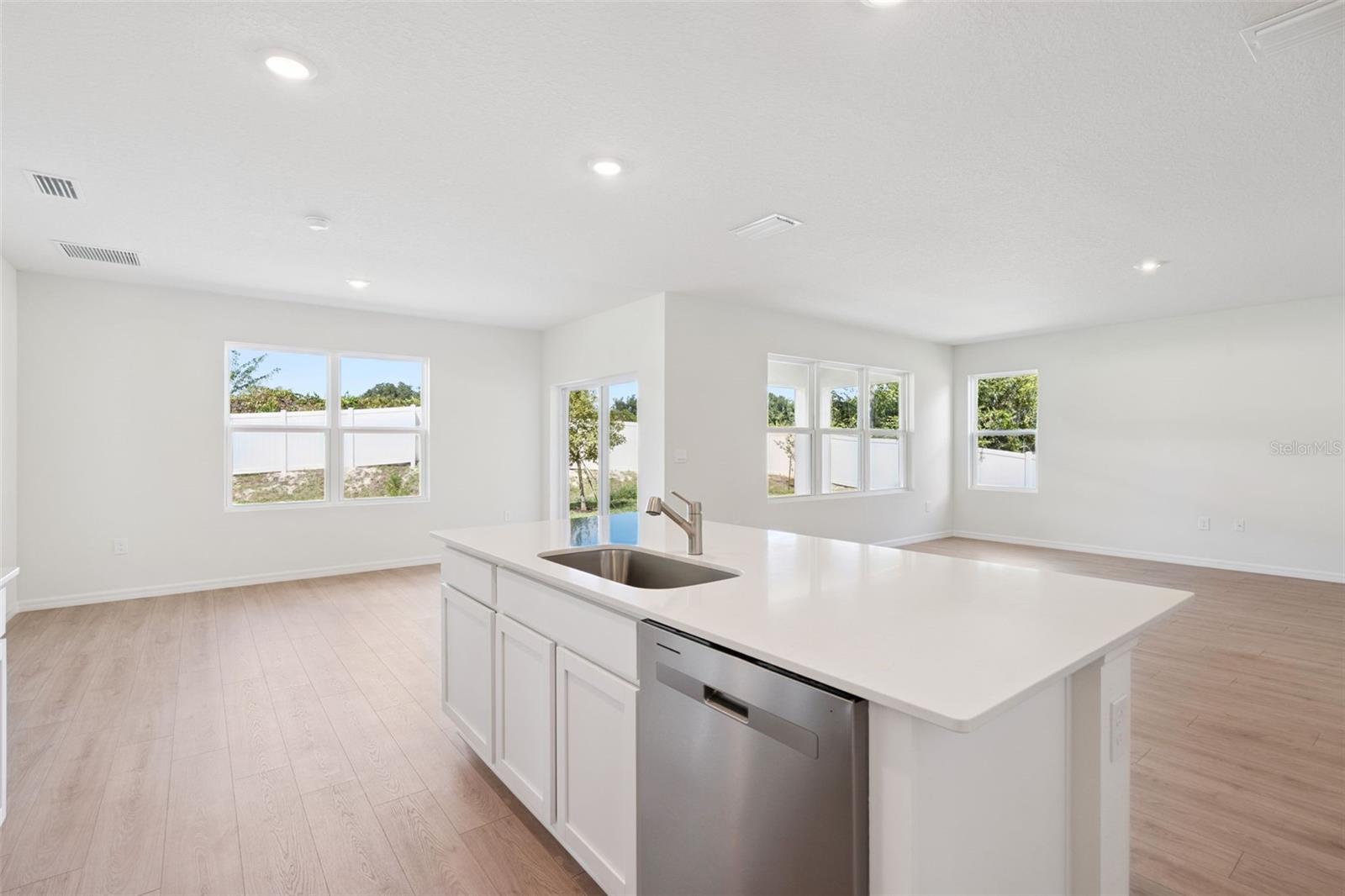 2406 DAWSON DR, ORMOND BEACH, FL, 32174