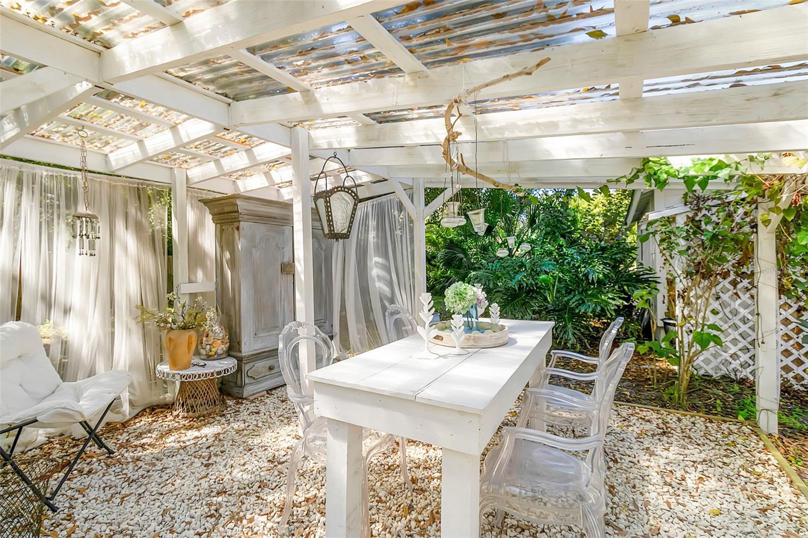 2562 ASHTON RD, SARASOTA, FL, 34231