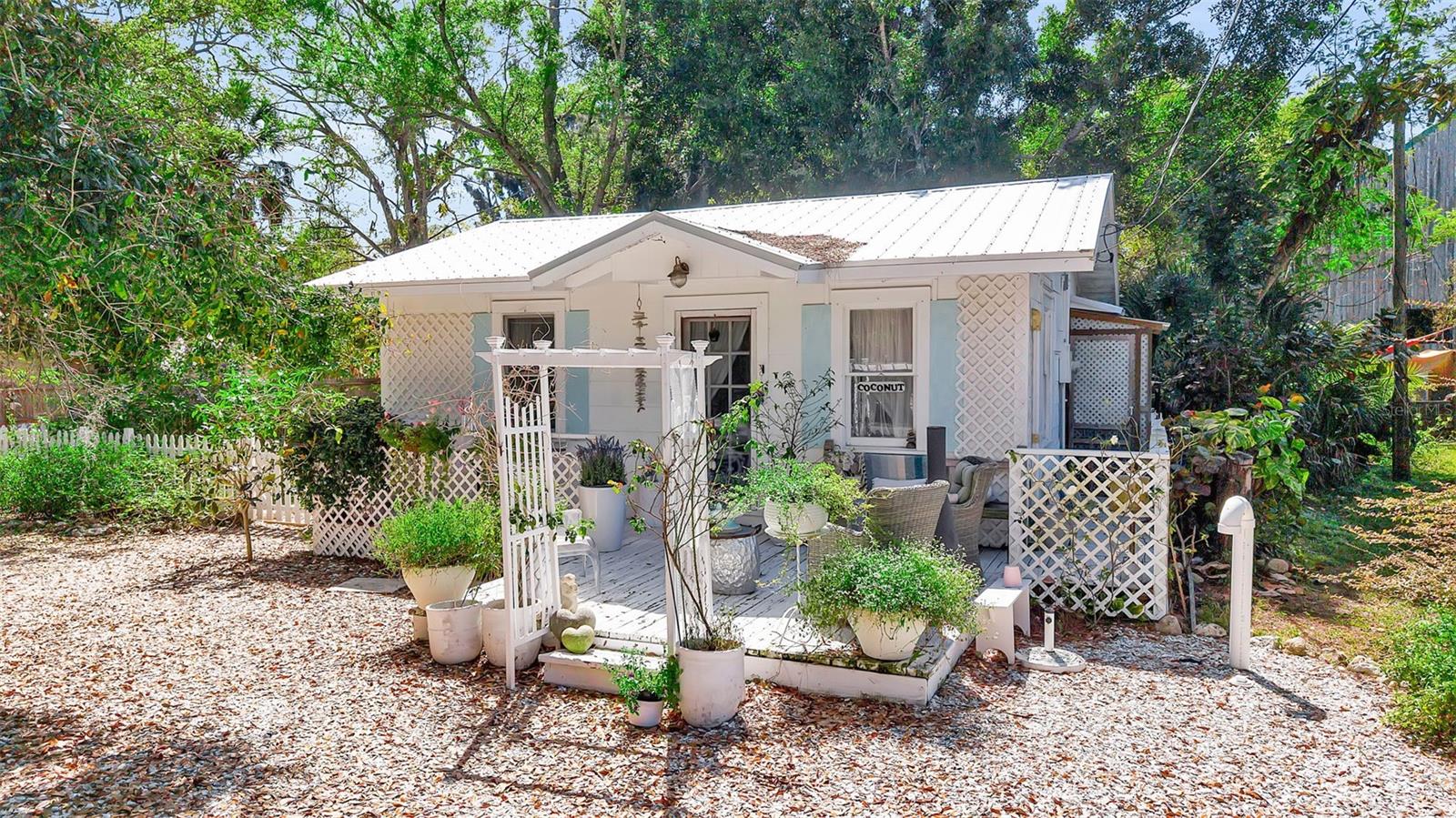 2562 ASHTON RD, SARASOTA, FL, 34231