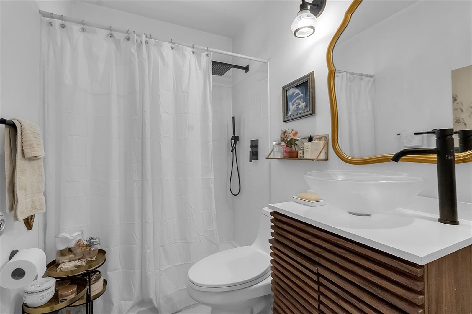 2562 ASHTON RD, SARASOTA, FL, 34231