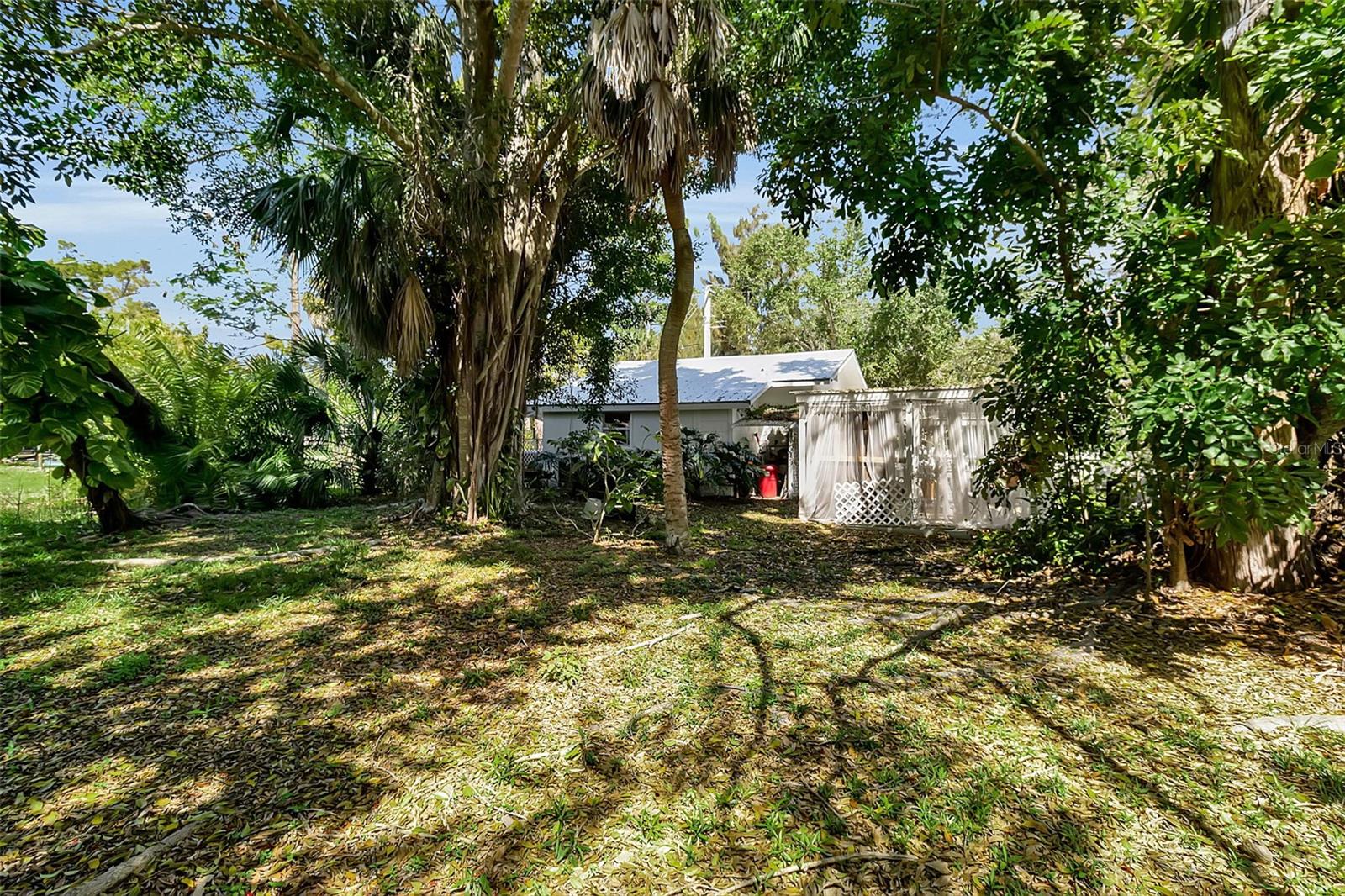 2562 ASHTON RD, SARASOTA, FL, 34231