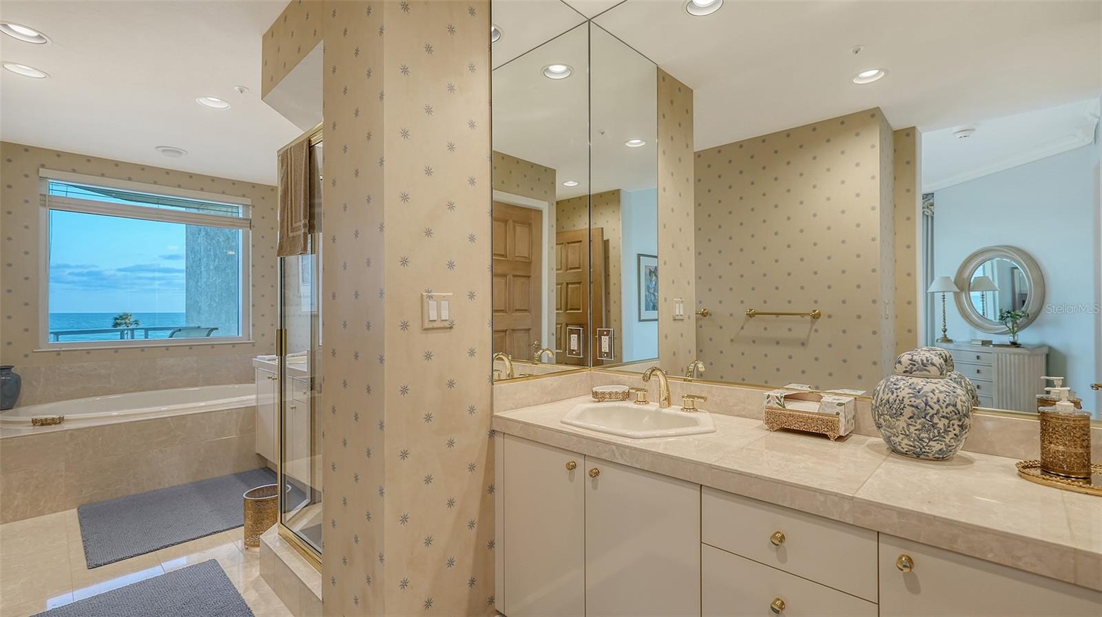 2185 GULF OF MEXICO DR #223, LONGBOAT KEY, FL, 34228