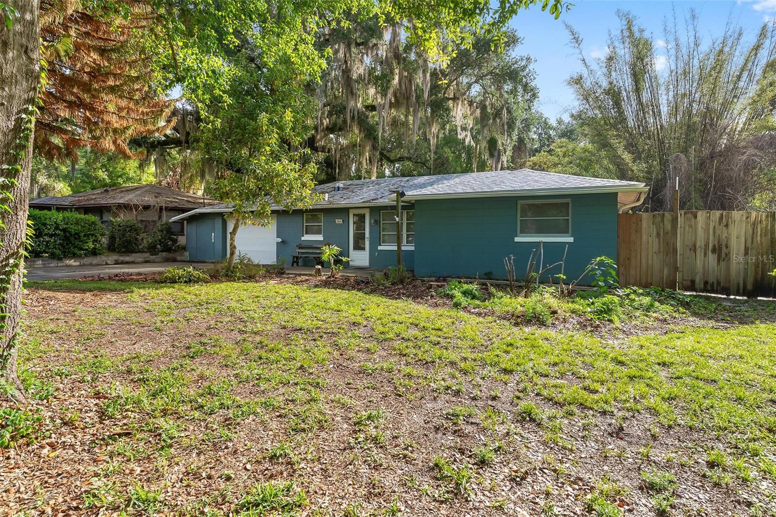 366 BAY RD, MOUNT DORA, FL, 32757