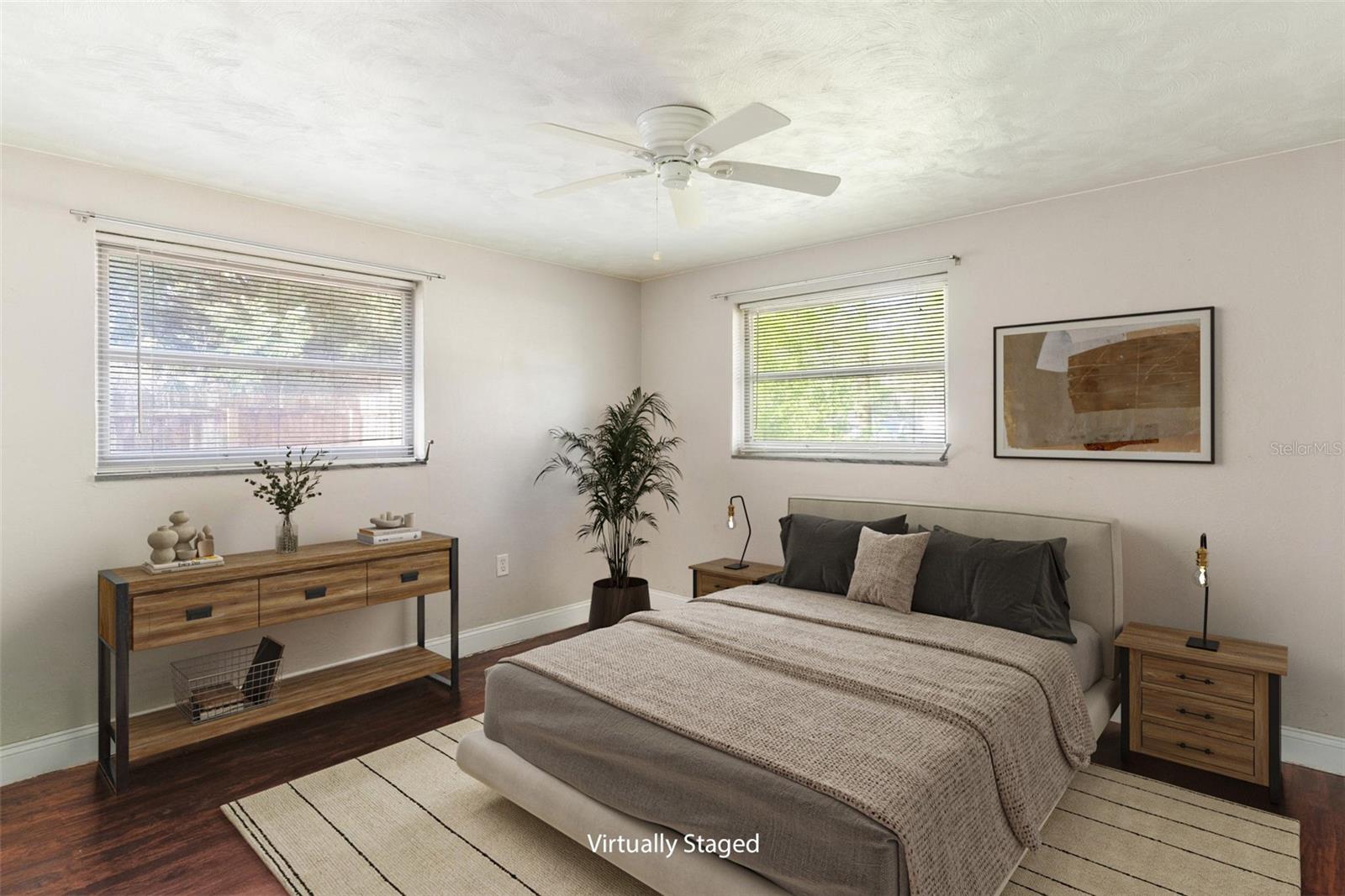 366 BAY RD, MOUNT DORA, FL, 32757