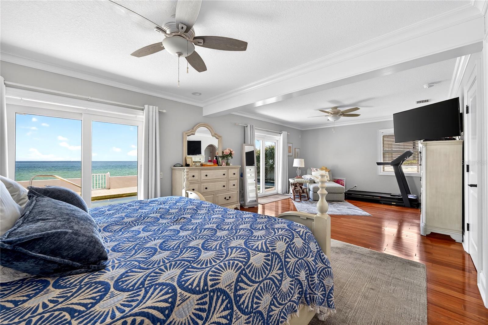 2540 E BAY ISLE DR SE, ST PETERSBURG, FL, 33705