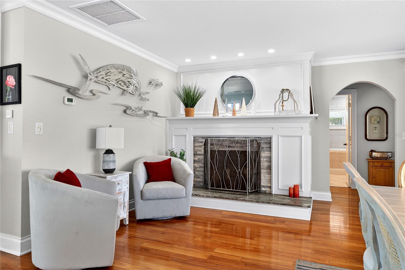 2540 E BAY ISLE DR SE, ST PETERSBURG, FL, 33705