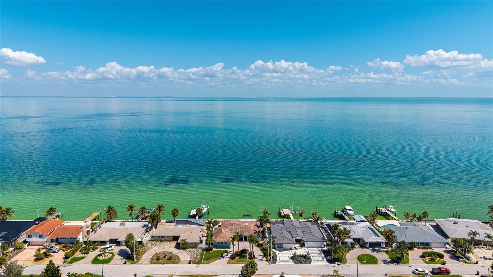 2540 E BAY ISLE DR SE, ST PETERSBURG, FL, 33705