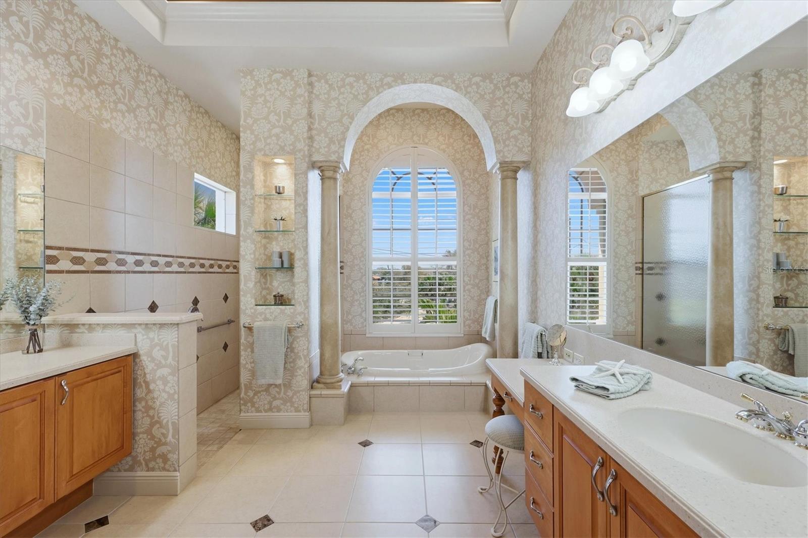 8340 MANASOTA KEY RD, ENGLEWOOD, FL, 34223