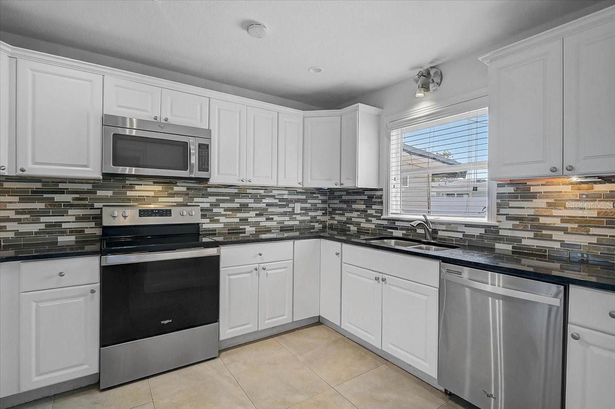 2866 LOUISE ST, SARASOTA, FL, 34237