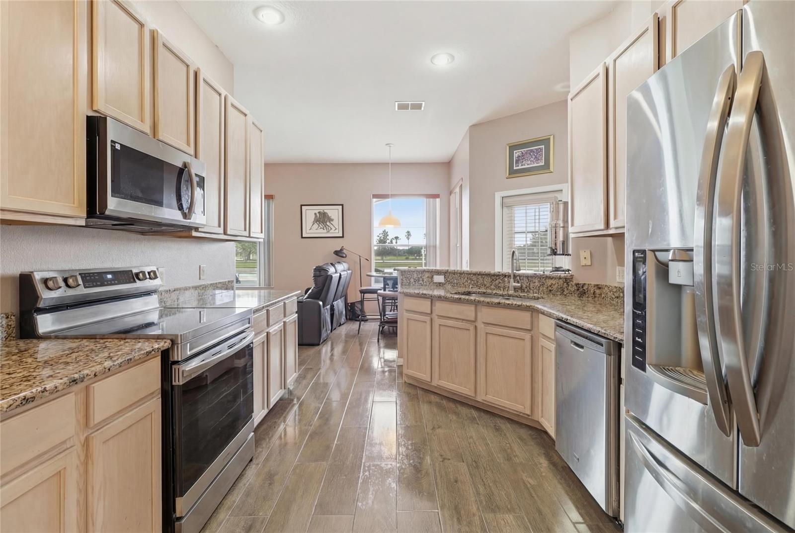 204 GOLF COURSE PKWY, DAVENPORT, FL, 33837