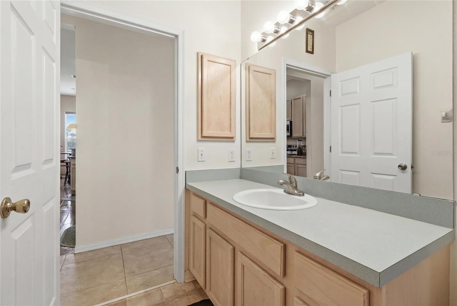 204 GOLF COURSE PKWY, DAVENPORT, FL, 33837