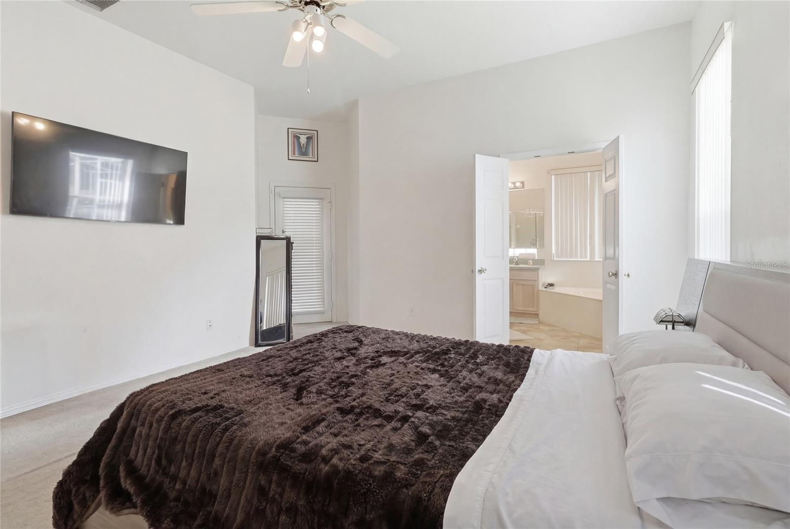 204 GOLF COURSE PKWY, DAVENPORT, FL, 33837