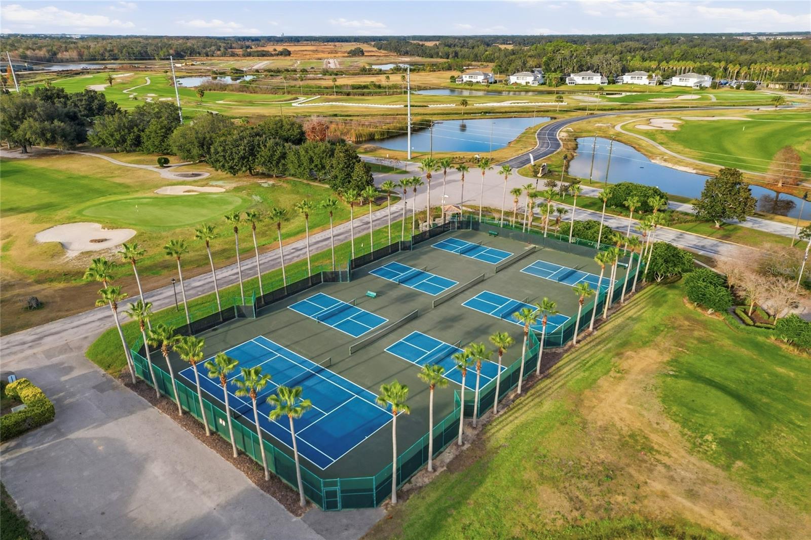 204 GOLF COURSE PKWY, DAVENPORT, FL, 33837