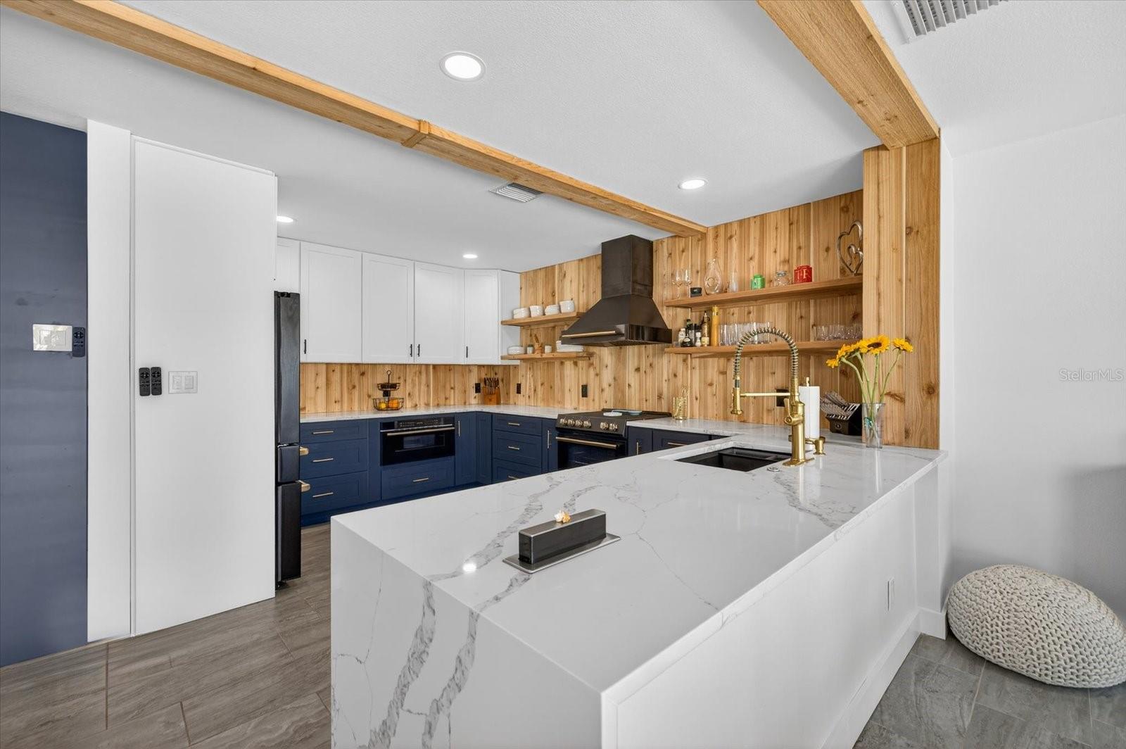 16111 5TH ST E, REDINGTON BEACH, FL, 33708