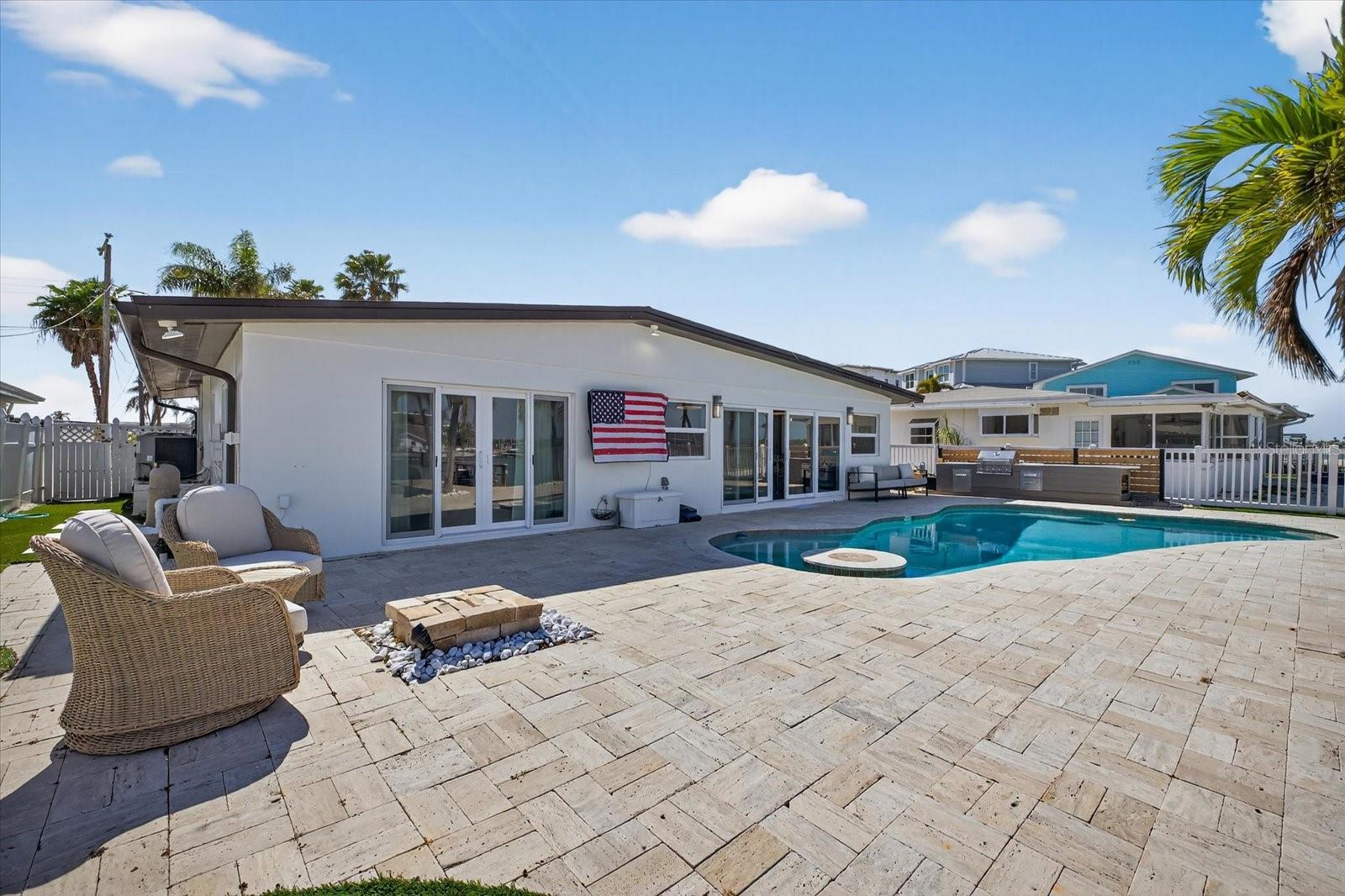 16111 5TH ST E, REDINGTON BEACH, FL, 33708