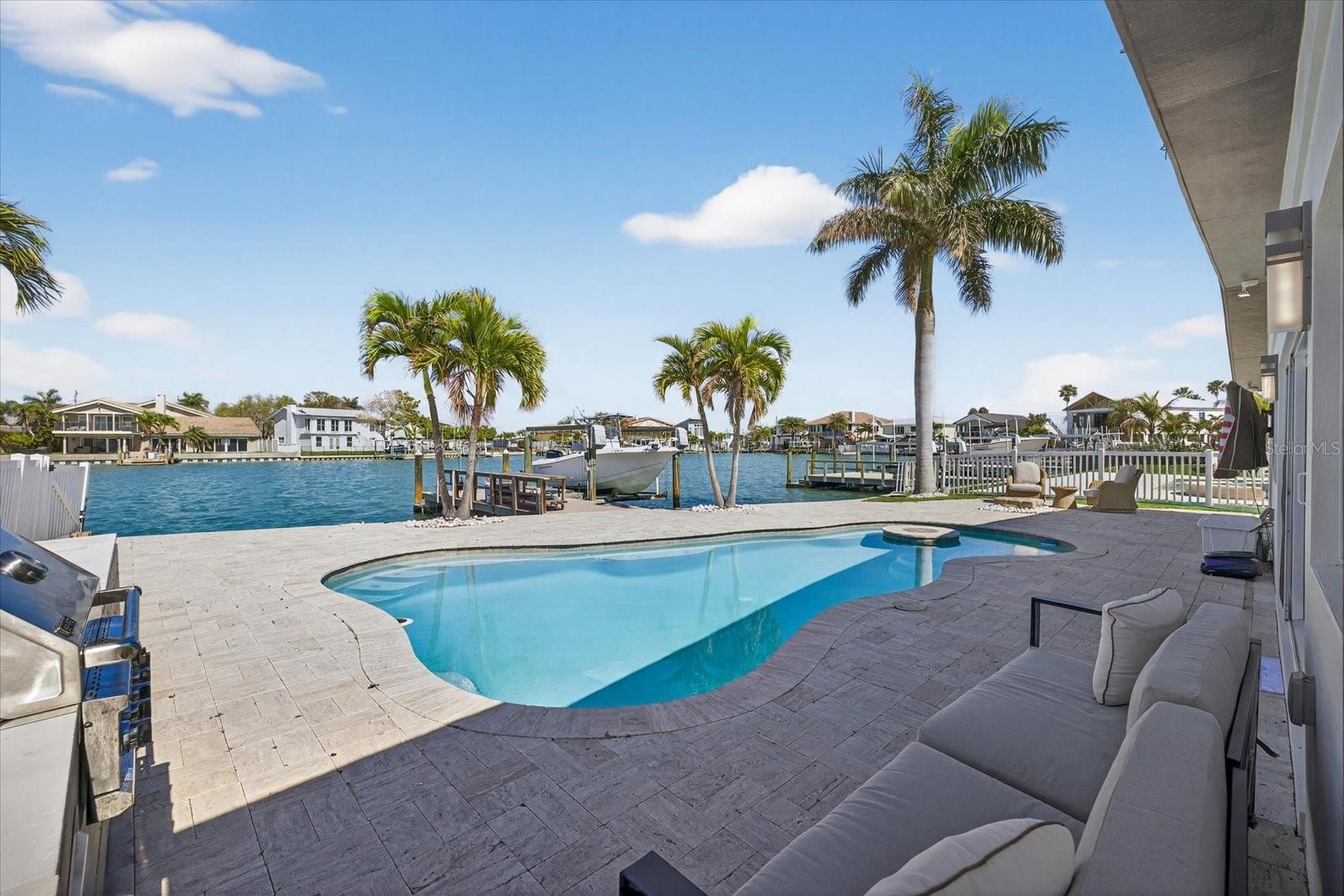 16111 5TH ST E, REDINGTON BEACH, FL, 33708