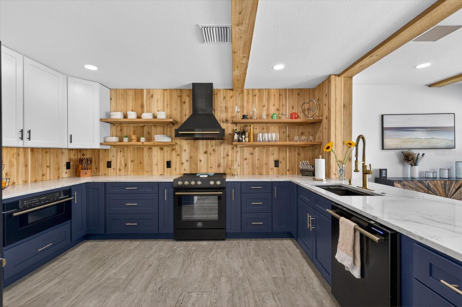 16111 5TH ST E, REDINGTON BEACH, FL, 33708