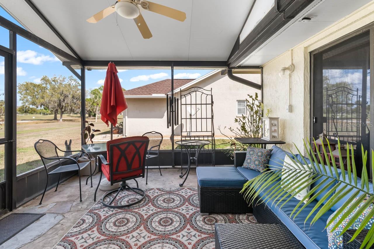 Primary bedroom lanai