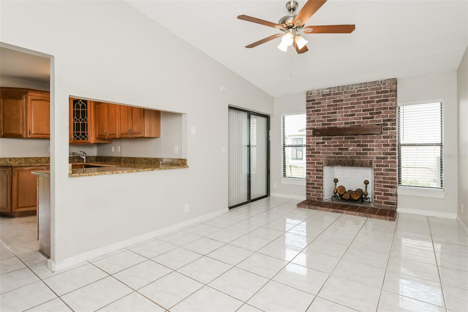 820 E FLAG LN, KISSIMMEE, FL, 34759