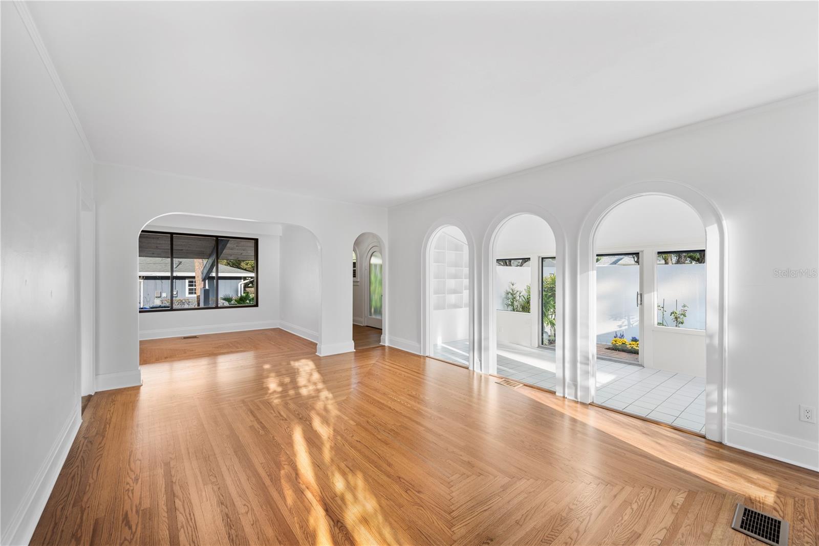 210 W PALM DR, LAKELAND, FL, 33803