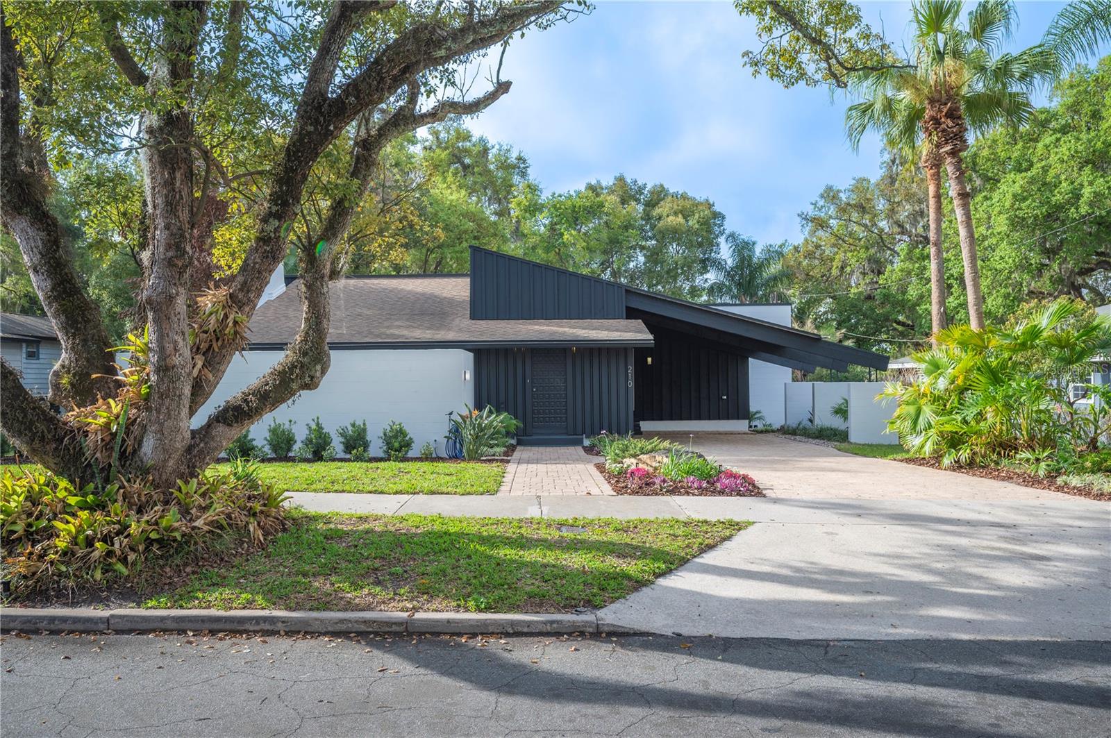 210 W PALM DR, LAKELAND, FL, 33803