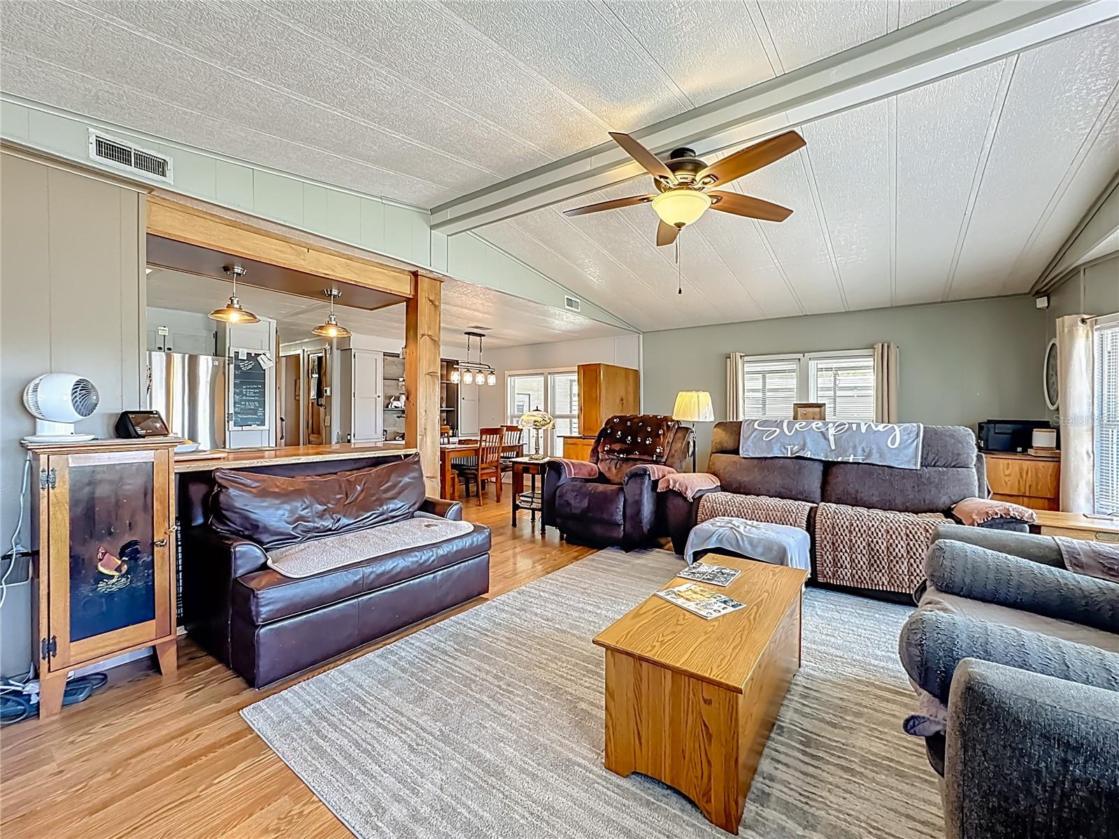 1437 MOHAWK CIR, TAVARES, FL, 32778