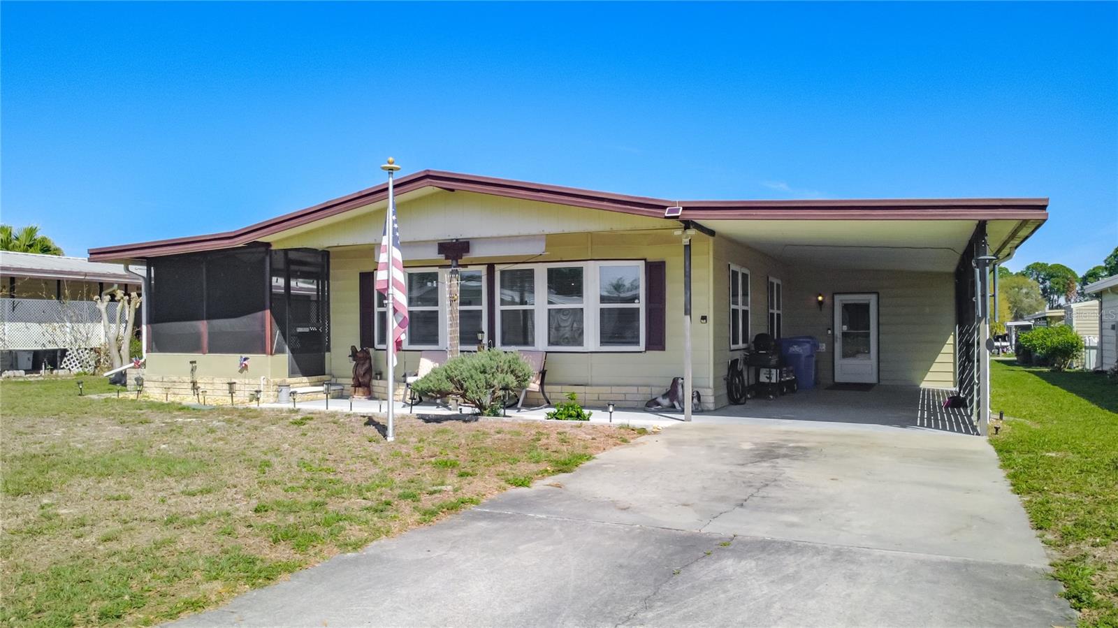 1437 MOHAWK CIR, TAVARES, FL, 32778