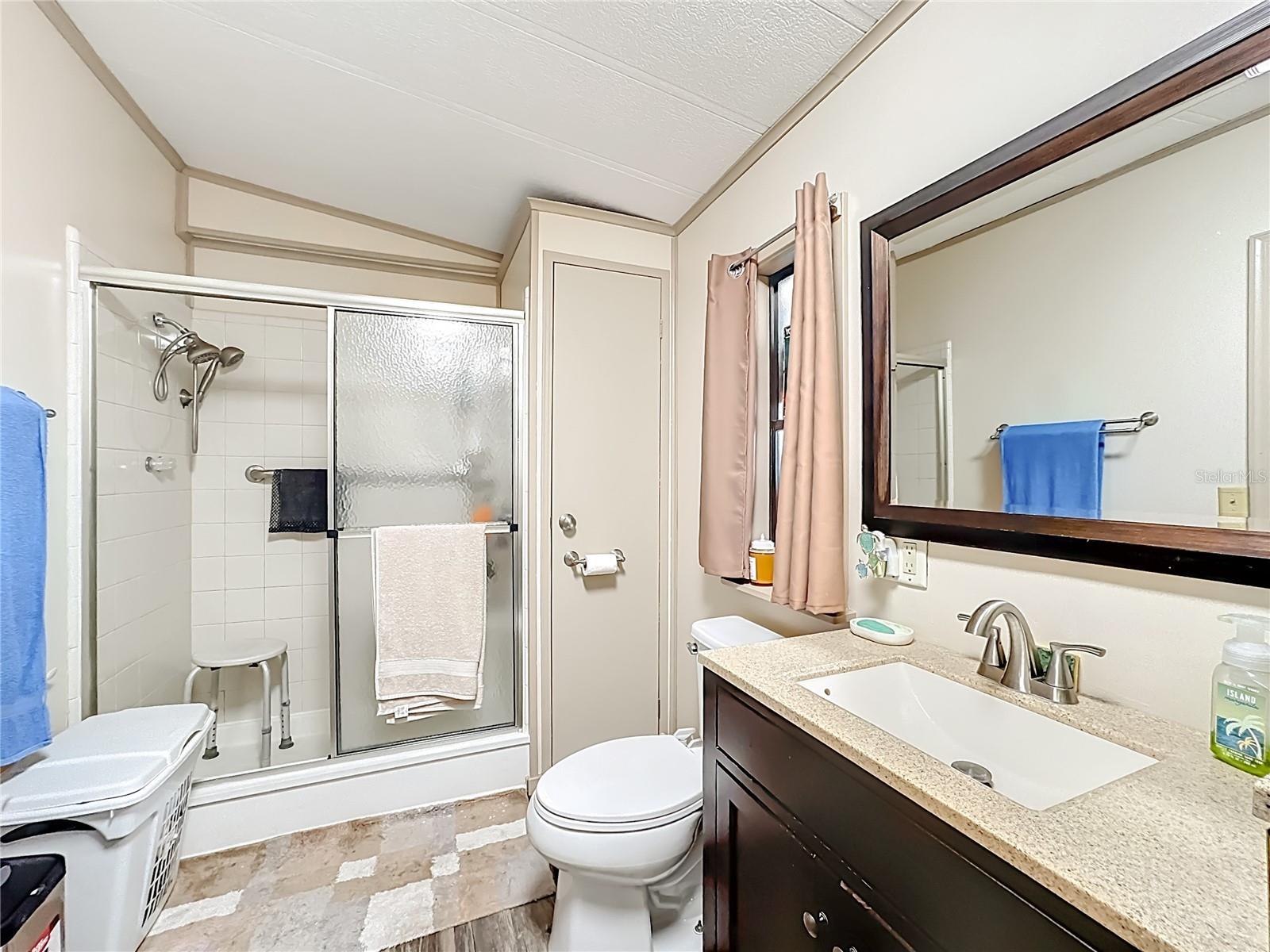 1437 MOHAWK CIR, TAVARES, FL, 32778