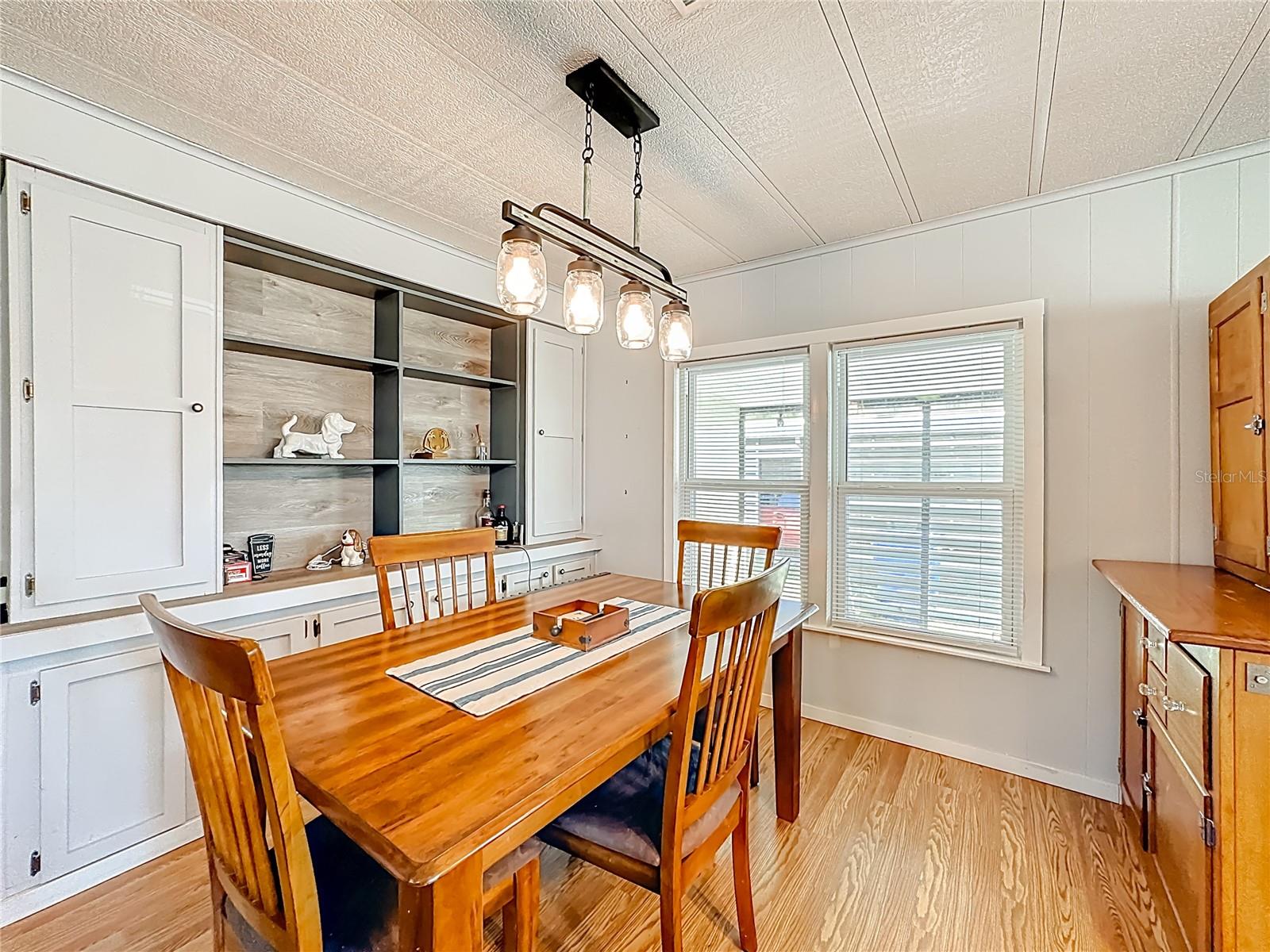 1437 MOHAWK CIR, TAVARES, FL, 32778
