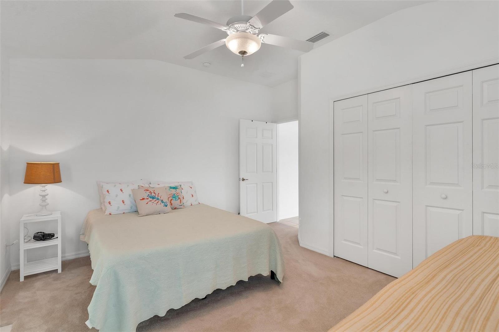 5380 CHARLESTON AVE, TAVARES, FL, 32778