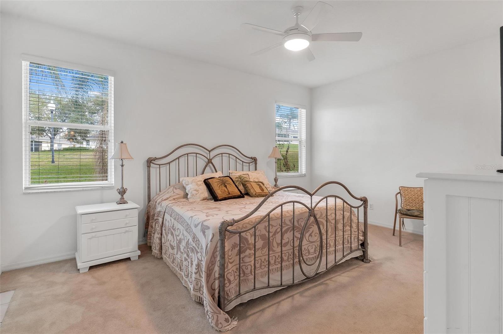 5380 CHARLESTON AVE, TAVARES, FL, 32778