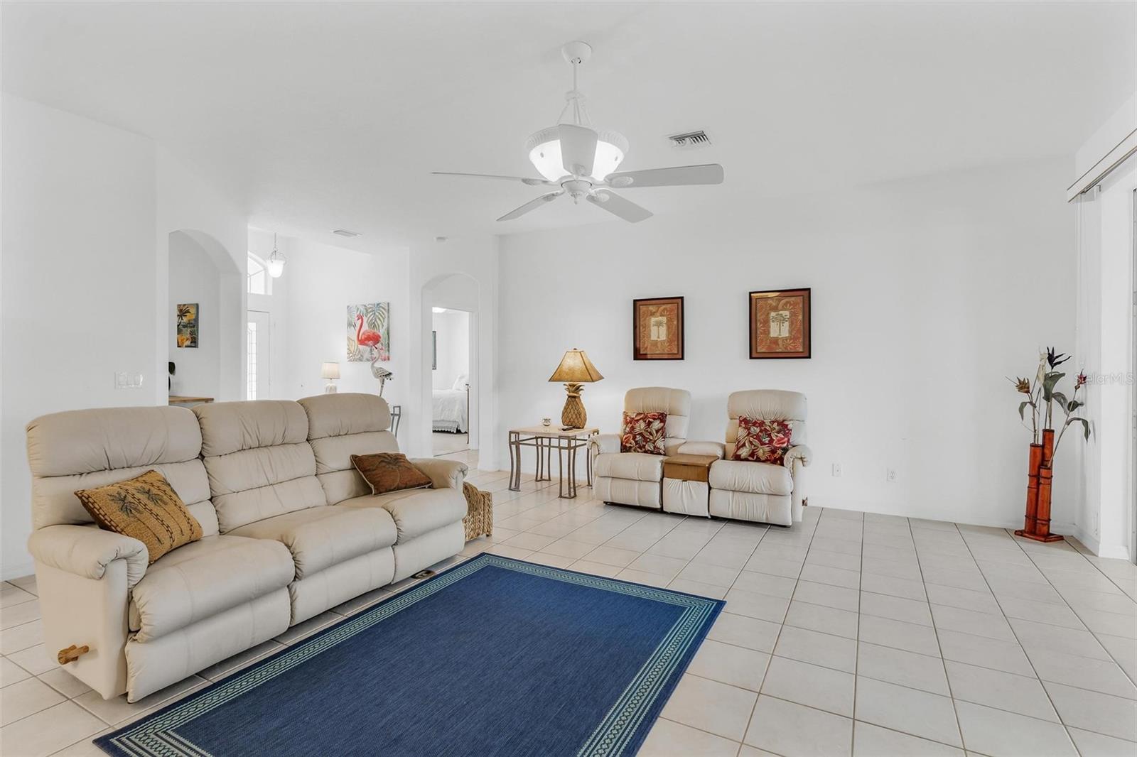 5380 CHARLESTON AVE, TAVARES, FL, 32778