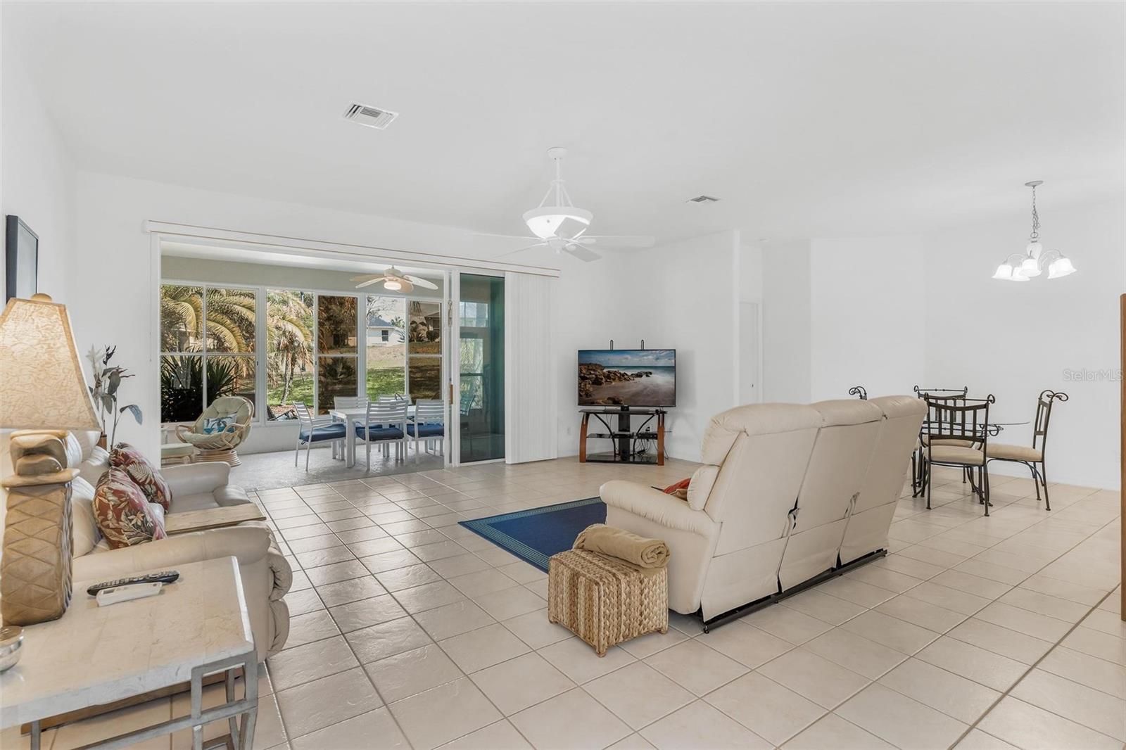 5380 CHARLESTON AVE, TAVARES, FL, 32778