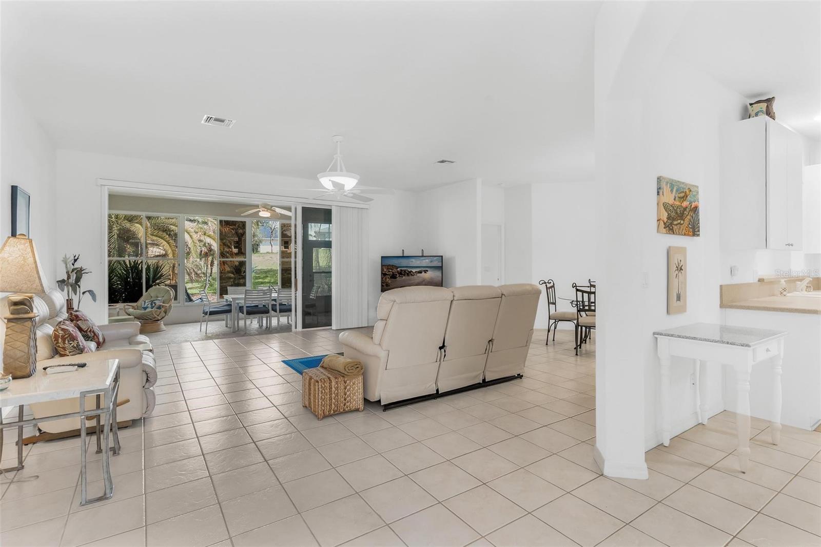 5380 CHARLESTON AVE, TAVARES, FL, 32778