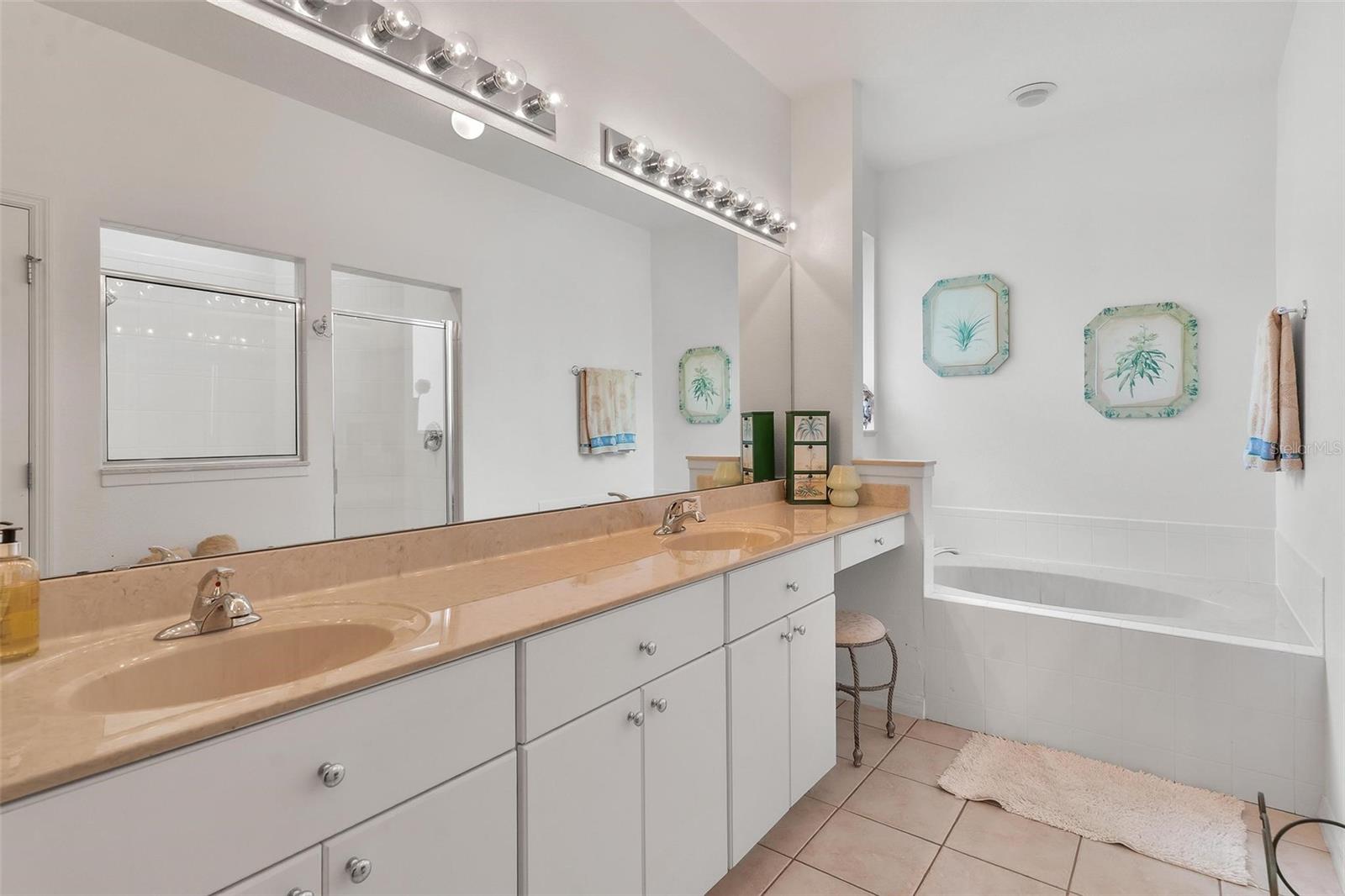 5380 CHARLESTON AVE, TAVARES, FL, 32778