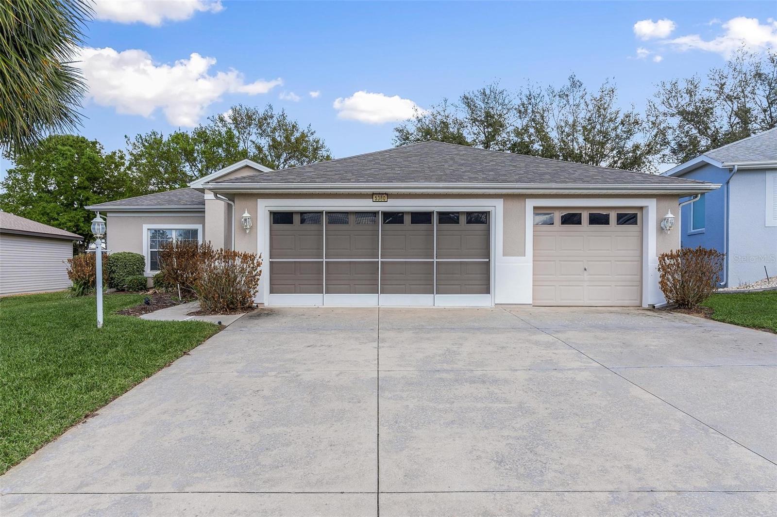 5380 CHARLESTON AVE, TAVARES, FL, 32778