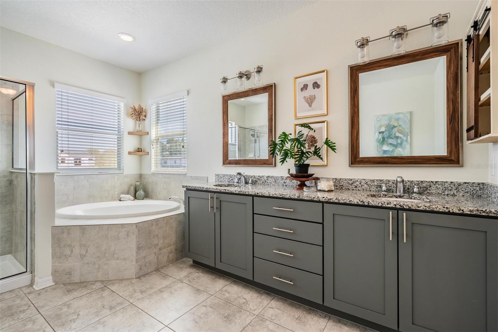 211 N MATANZAS AVE, TAMPA, FL, 33609