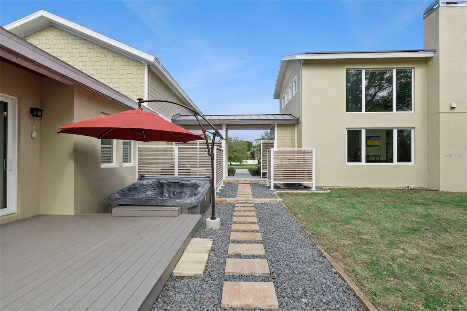 15503 TROTTING HORSE LN, TAVARES, FL, 32778