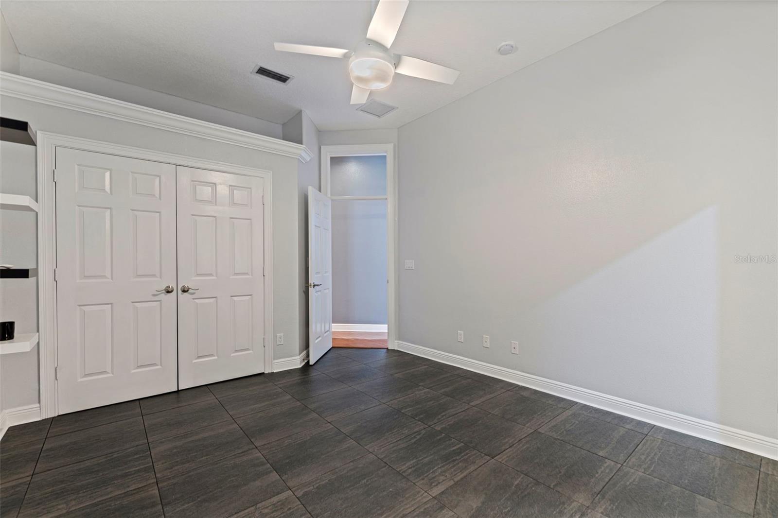 618 SAXONY BLVD, ST PETERSBURG, FL, 33716
