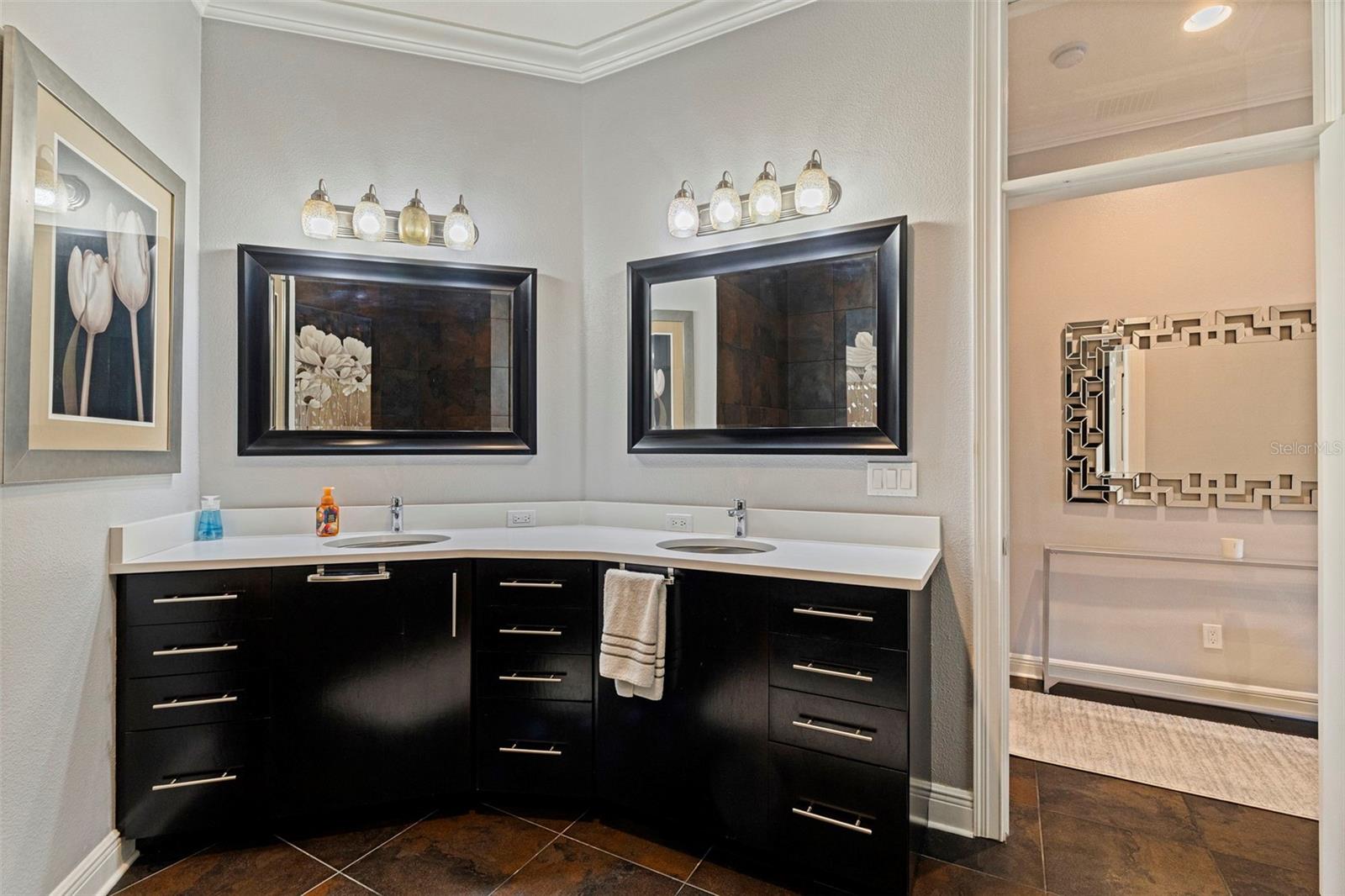 618 SAXONY BLVD, ST PETERSBURG, FL, 33716