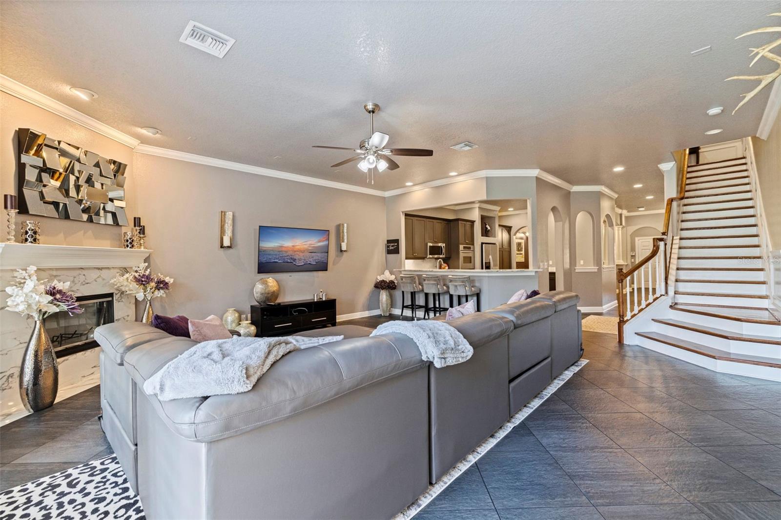 618 SAXONY BLVD, ST PETERSBURG, FL, 33716