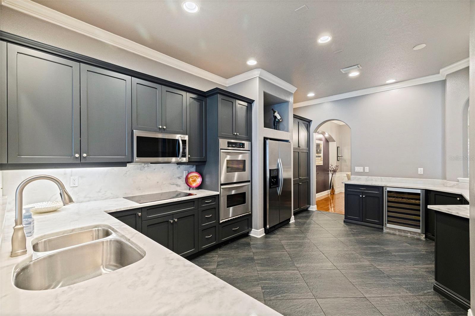 618 SAXONY BLVD, ST PETERSBURG, FL, 33716