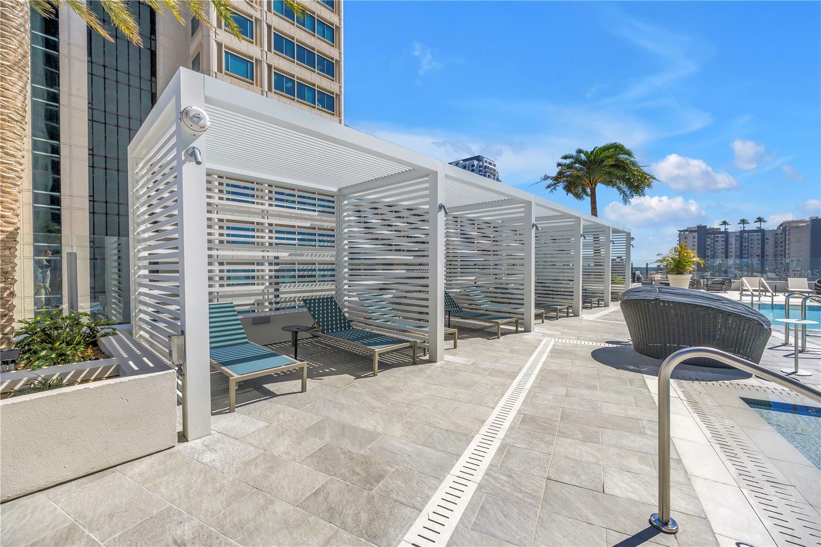 275 1ST AVE S #1703, ST PETERSBURG, FL, 33701