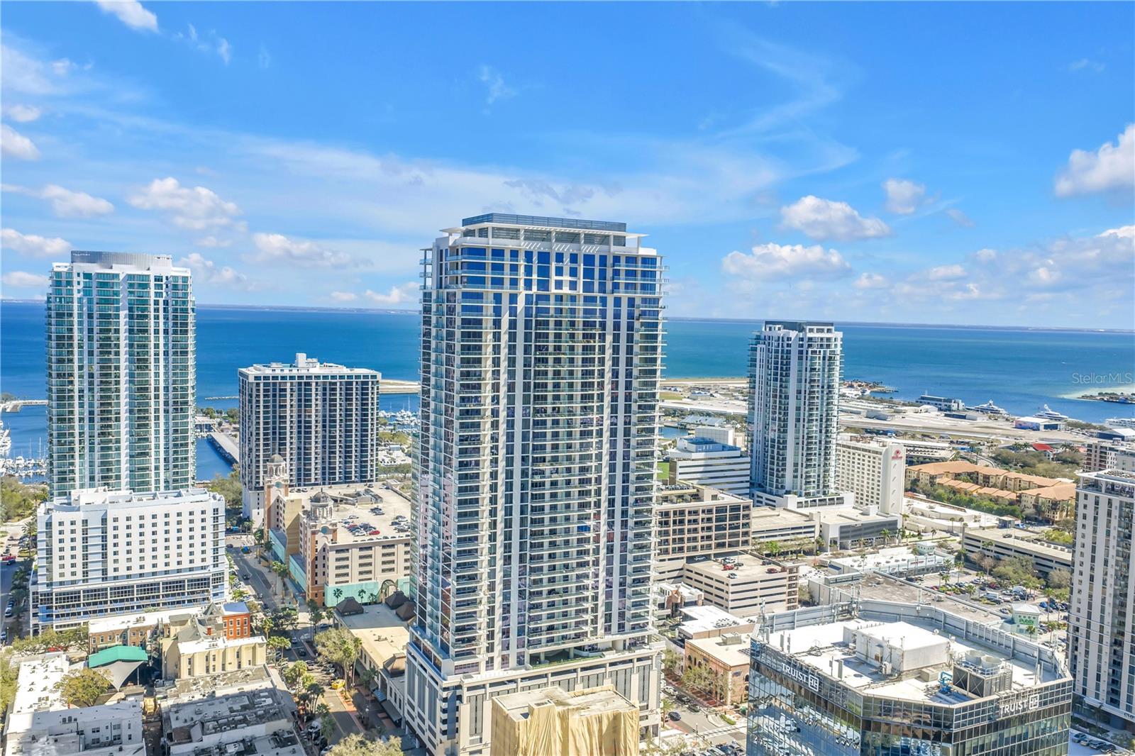 275 1ST AVE S #1703, ST PETERSBURG, FL, 33701